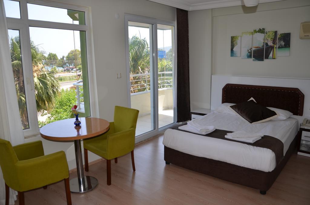 Hotel Simsek Finike Zimmer foto